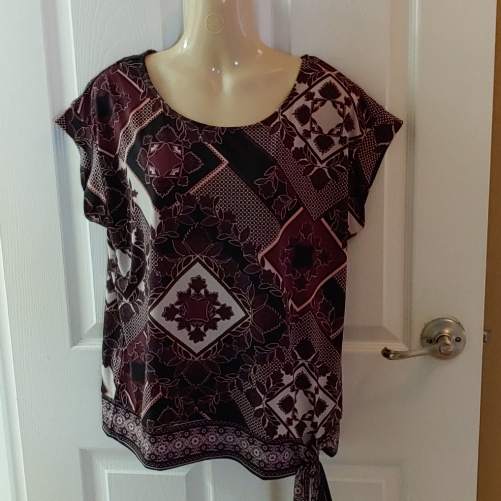 Cleo petite top 3/$25